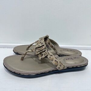 Me Too Women’s Brianna Leopard Print Flip Flop Sandals Thong Sandals Size 7